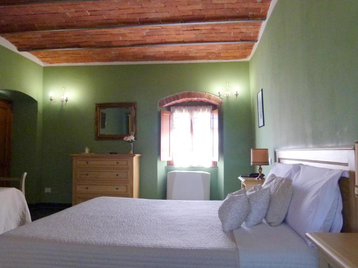 Albergo La Luna Сарцана Екстер'єр фото