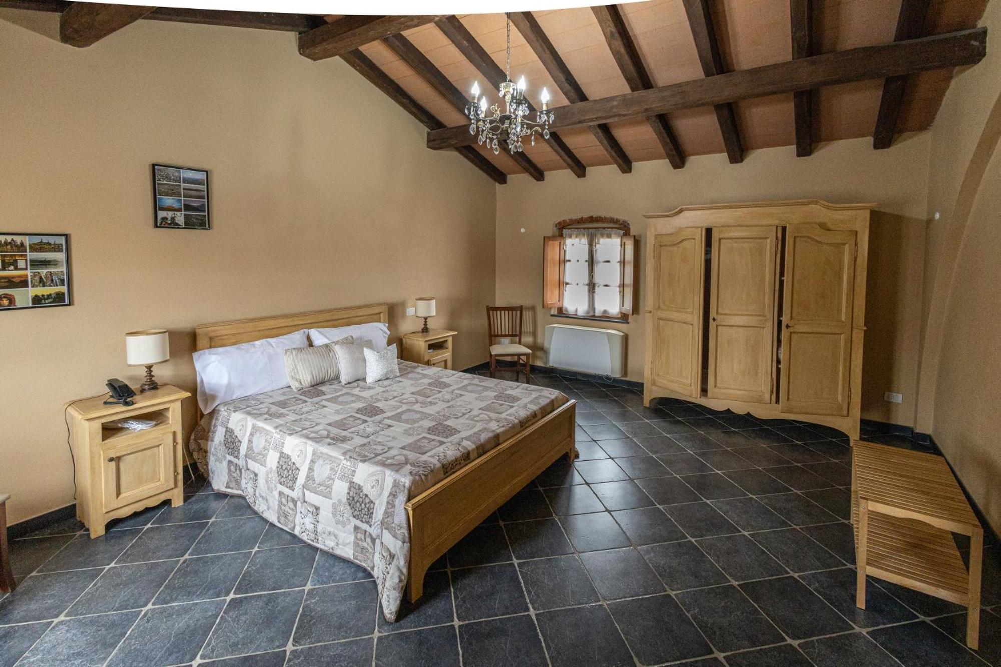 Albergo La Luna Сарцана Екстер'єр фото