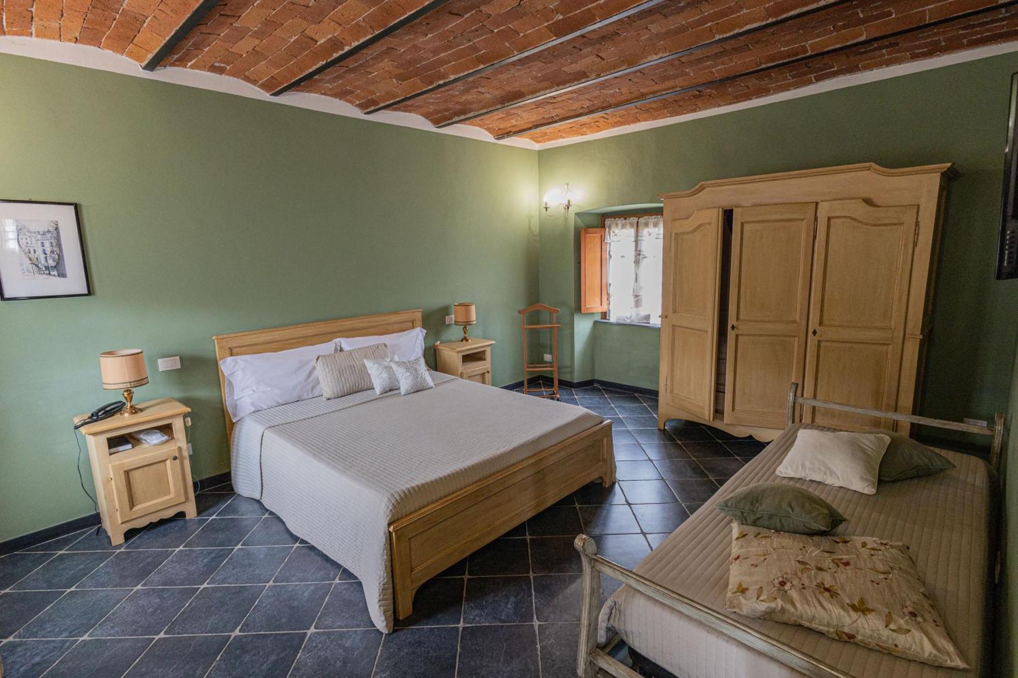 Albergo La Luna Сарцана Екстер'єр фото