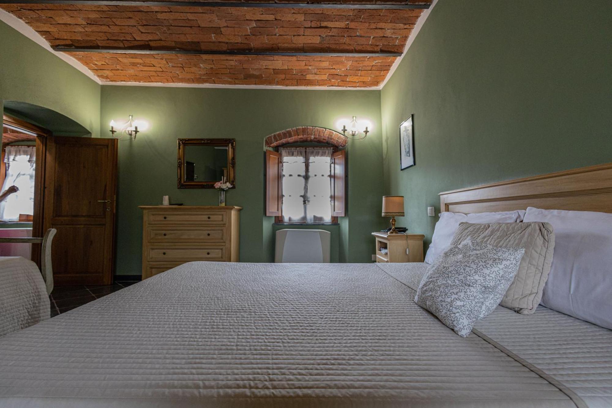 Albergo La Luna Сарцана Екстер'єр фото